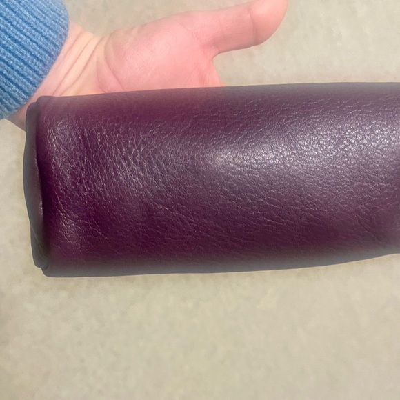 Portland Leather Plum Premium Ballpark - Picture 4 of 5